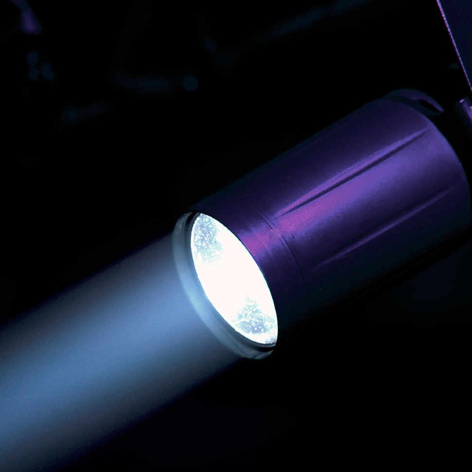 Прожектор American DJ Pinspot II LED