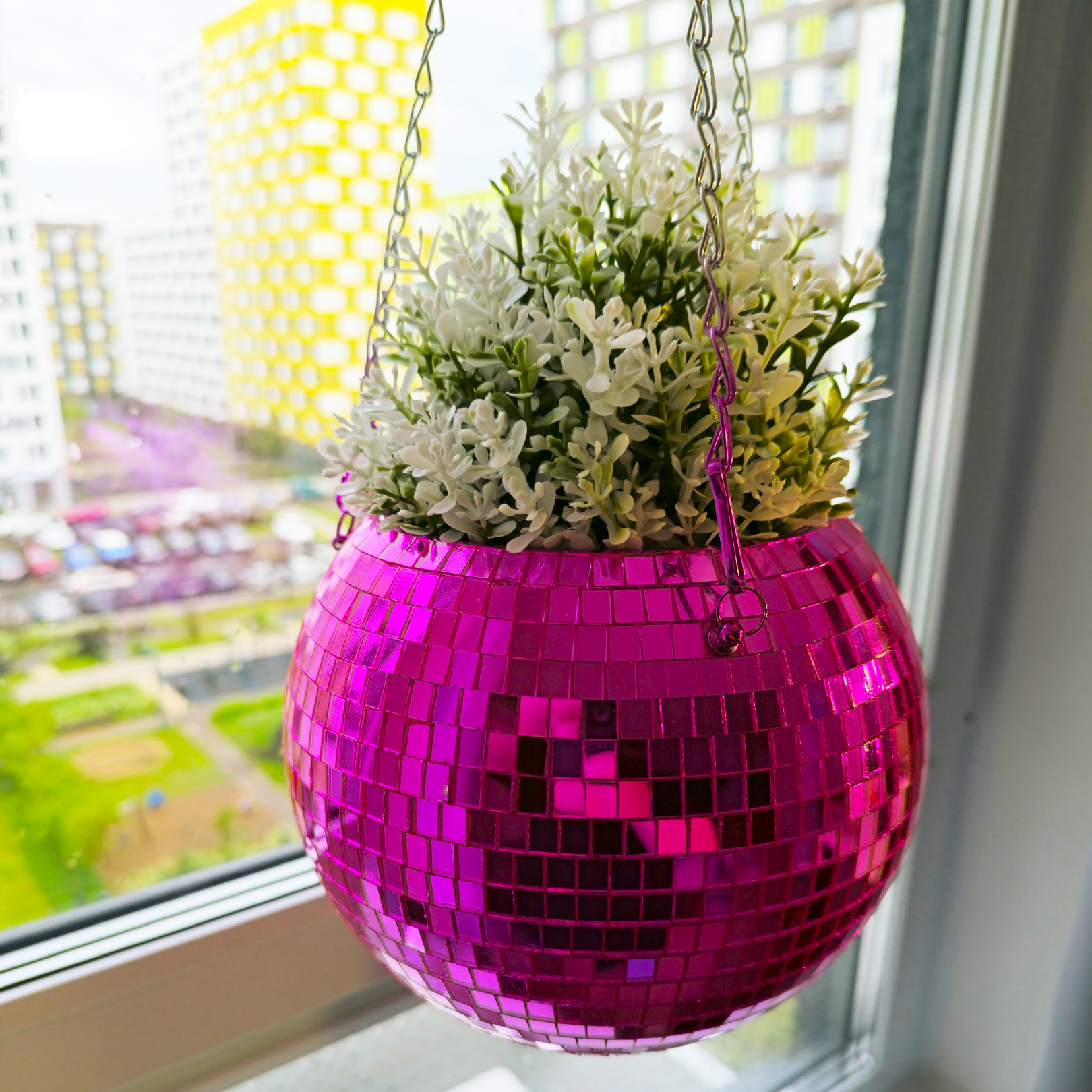 Зеркальное подвесное кашпо в форме диско-шара, 20 см пурпурное