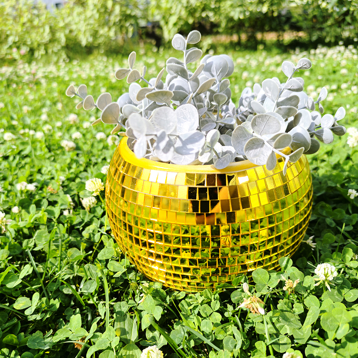 Зеркальное  кашпо настольное в форме диско-шара, 20 см золотое