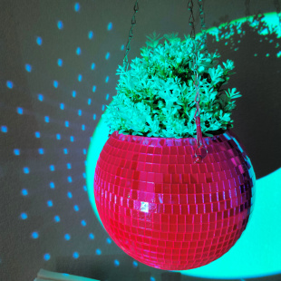 Зеркальное подвесное кашпо в форме диско-шара, 20 см пурпурное